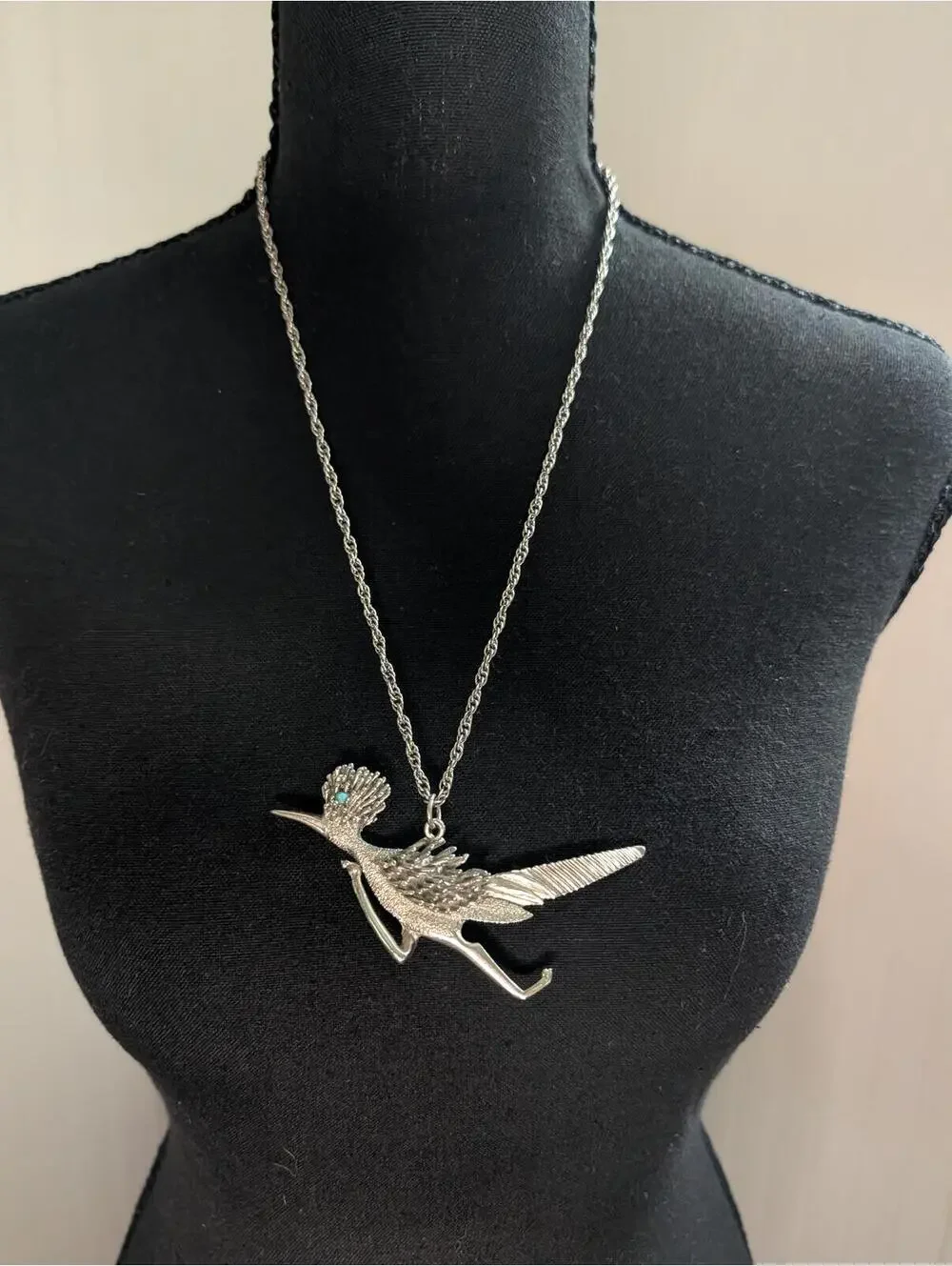 Vintage Whimsical Style Silver Roadrunner Bird Pendant Necklace